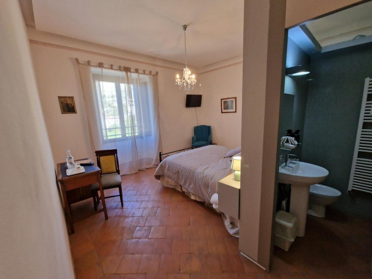 Bed and Breakfast Palazzo Palitti à Roio Extérieur photo